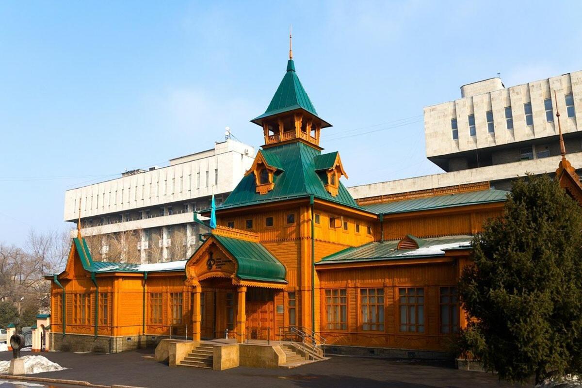 Nadezhda Apartments On Gogol Street 117 Апартаменты *